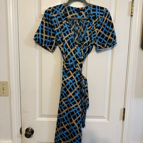 Banana Republic Geometric Print Wrap Dress – Size 8 - Picture 5 of 5